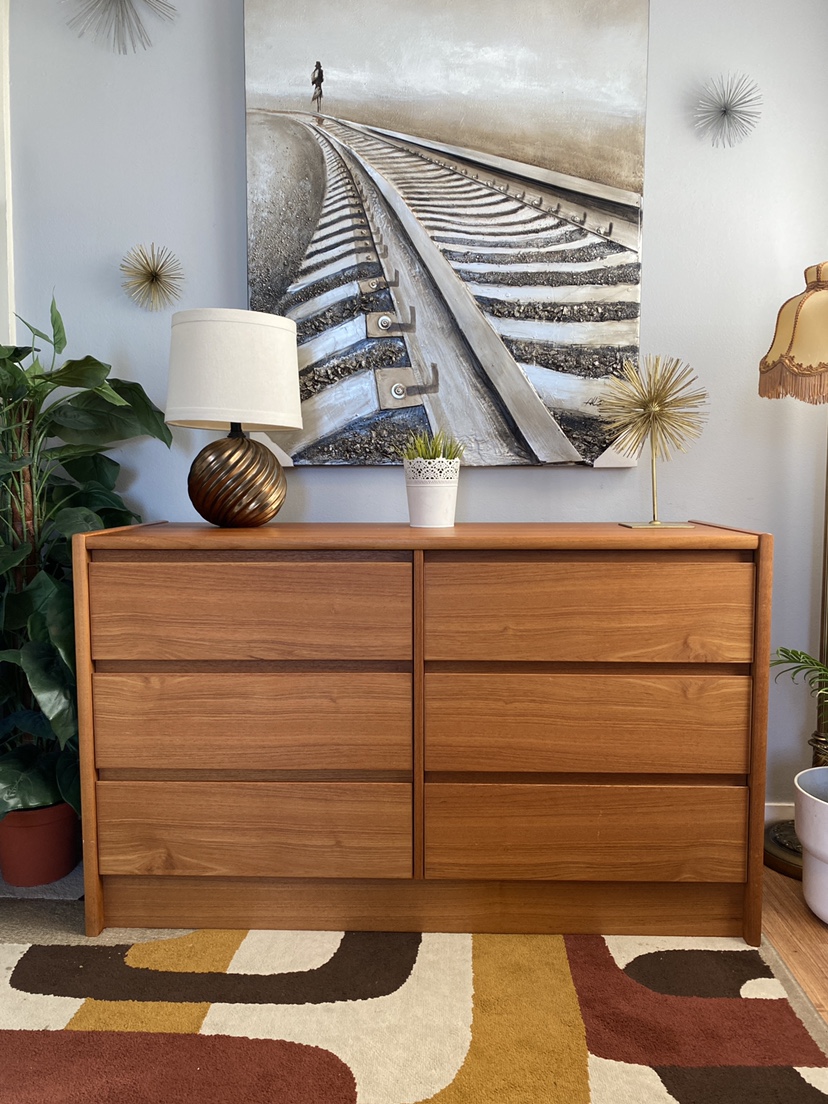 Danish Modern Teak Six Drawer Dresser (Delivery Available) thumbnail