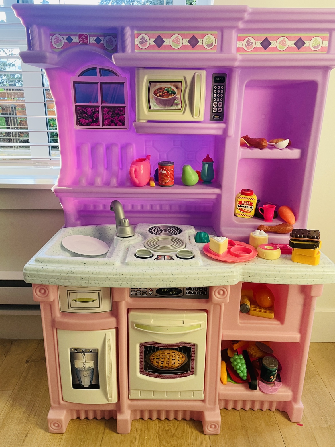 Play Kitchen