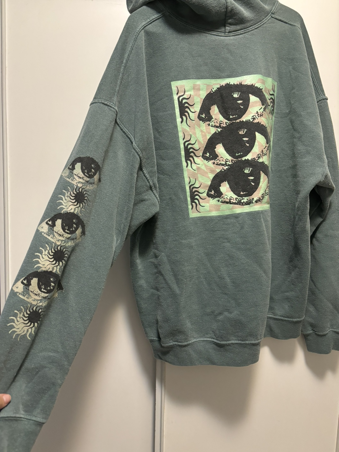 Green Graphic Hoodie / hocus pocus green hoodie image indicator(2)