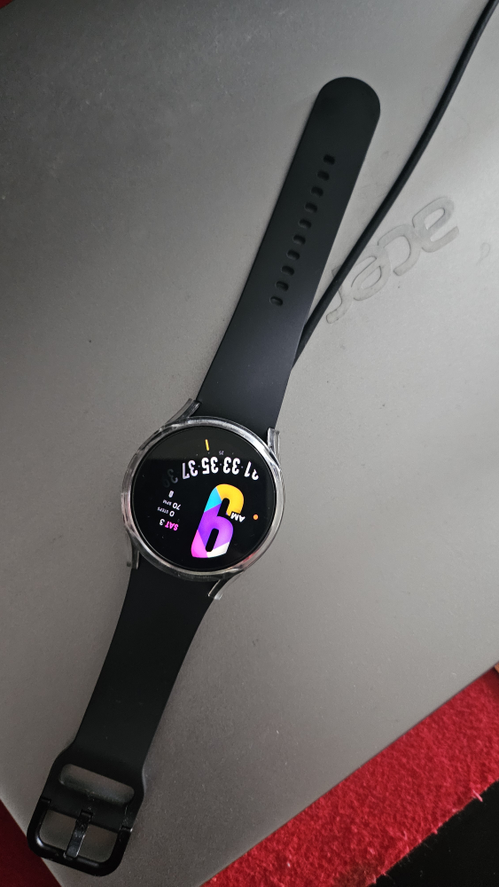 samsung watch 5 in excellent condition