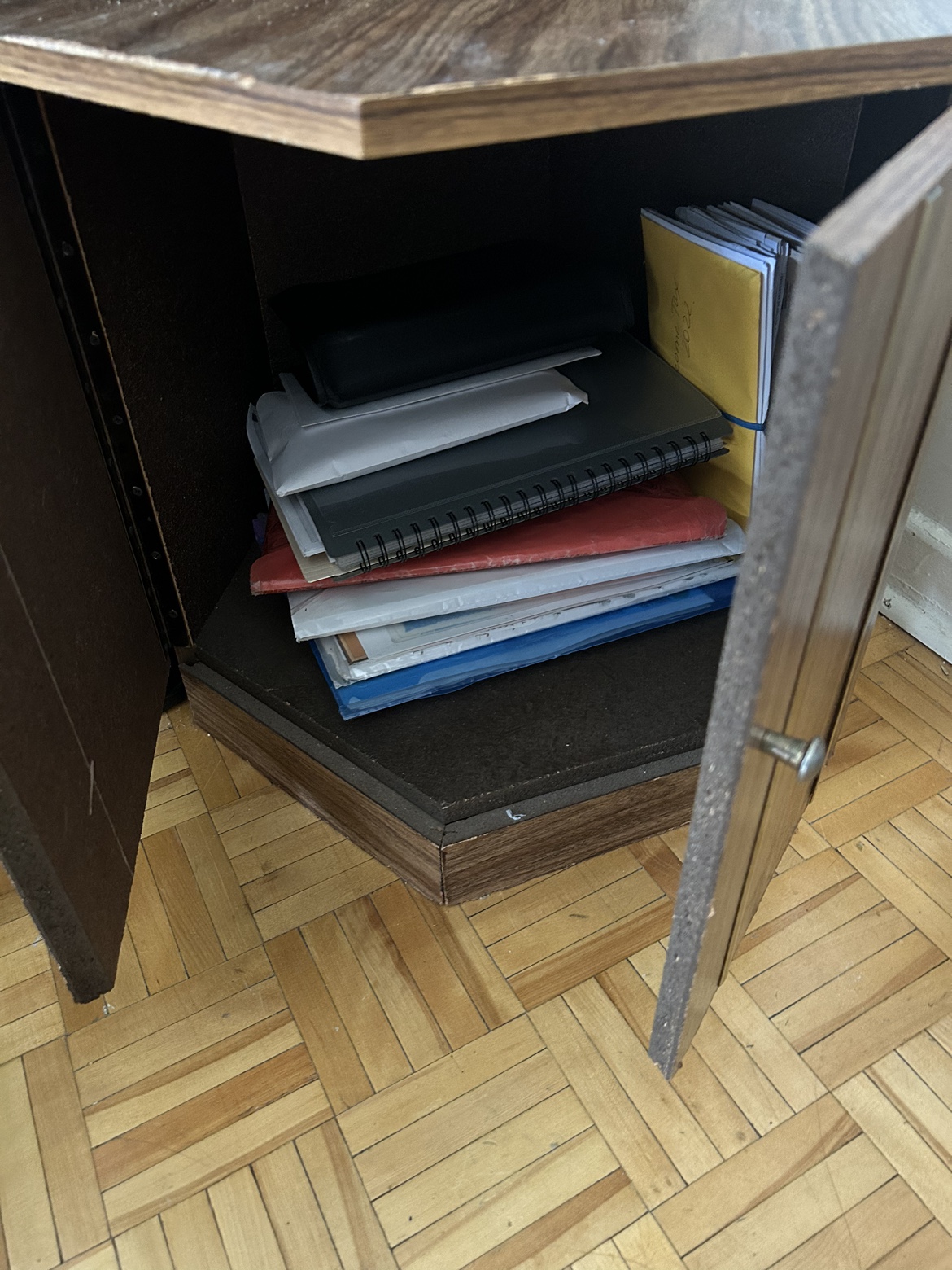 Corner Cabinet image indicator(2)