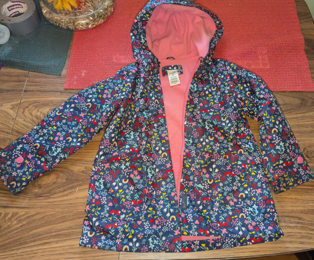FREE #FREECYCLE 🥕 Carter's Girls' Rain Jacket Size 6 thumbnail