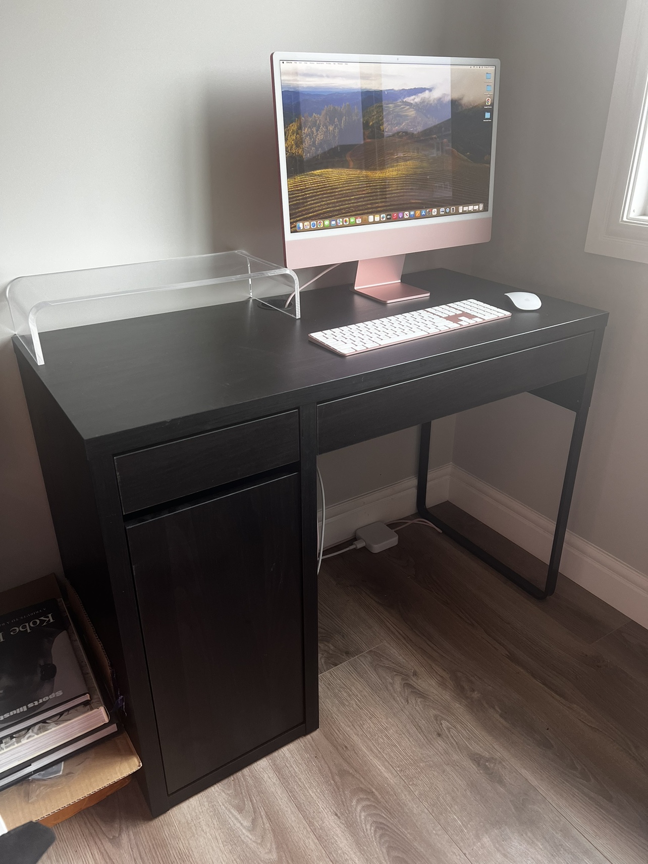 IKEA MICKE Desk - photo 2