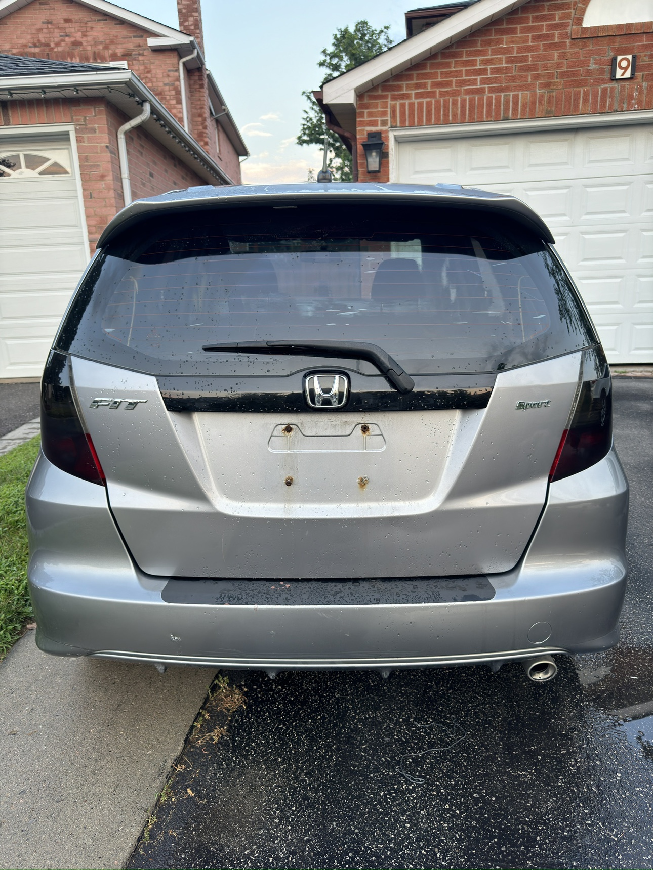 2009 Honda Fit Sport + Winter Tires with Rims image indicator(3)