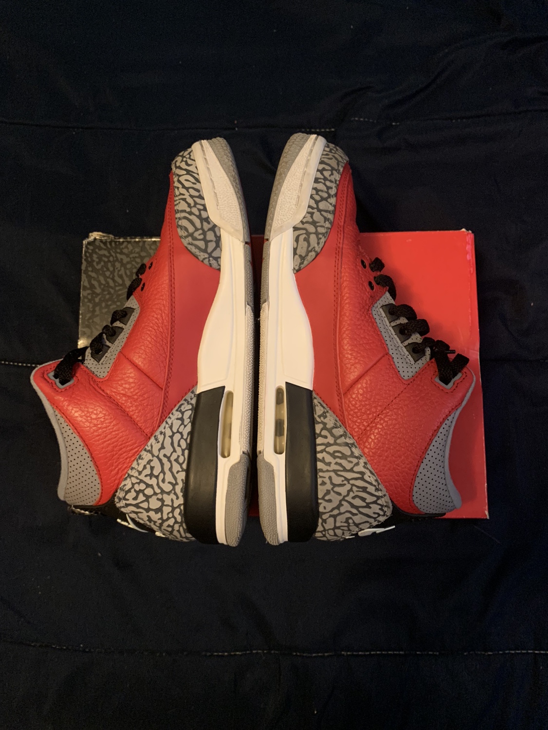 Air Jordan 3 retro SE (GS) image indicator(2)