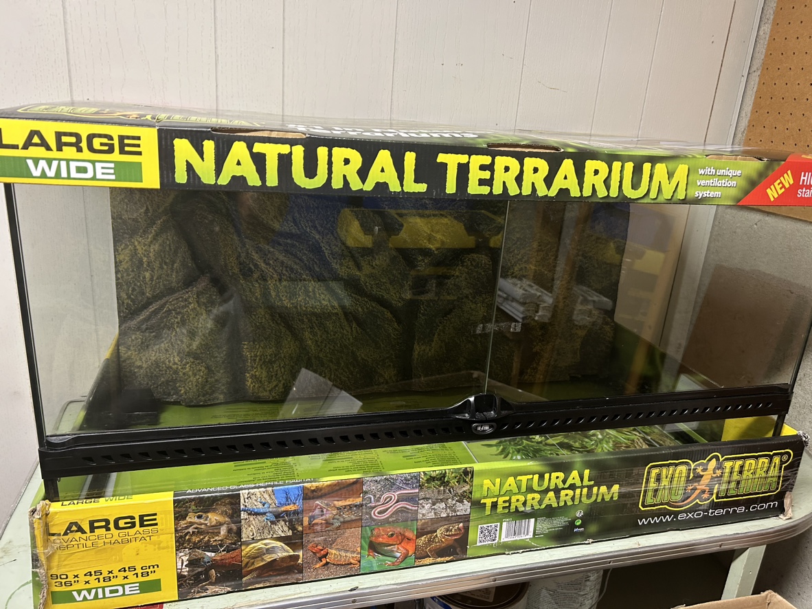 Large Exo-Terra Reptile Tank - photo 5