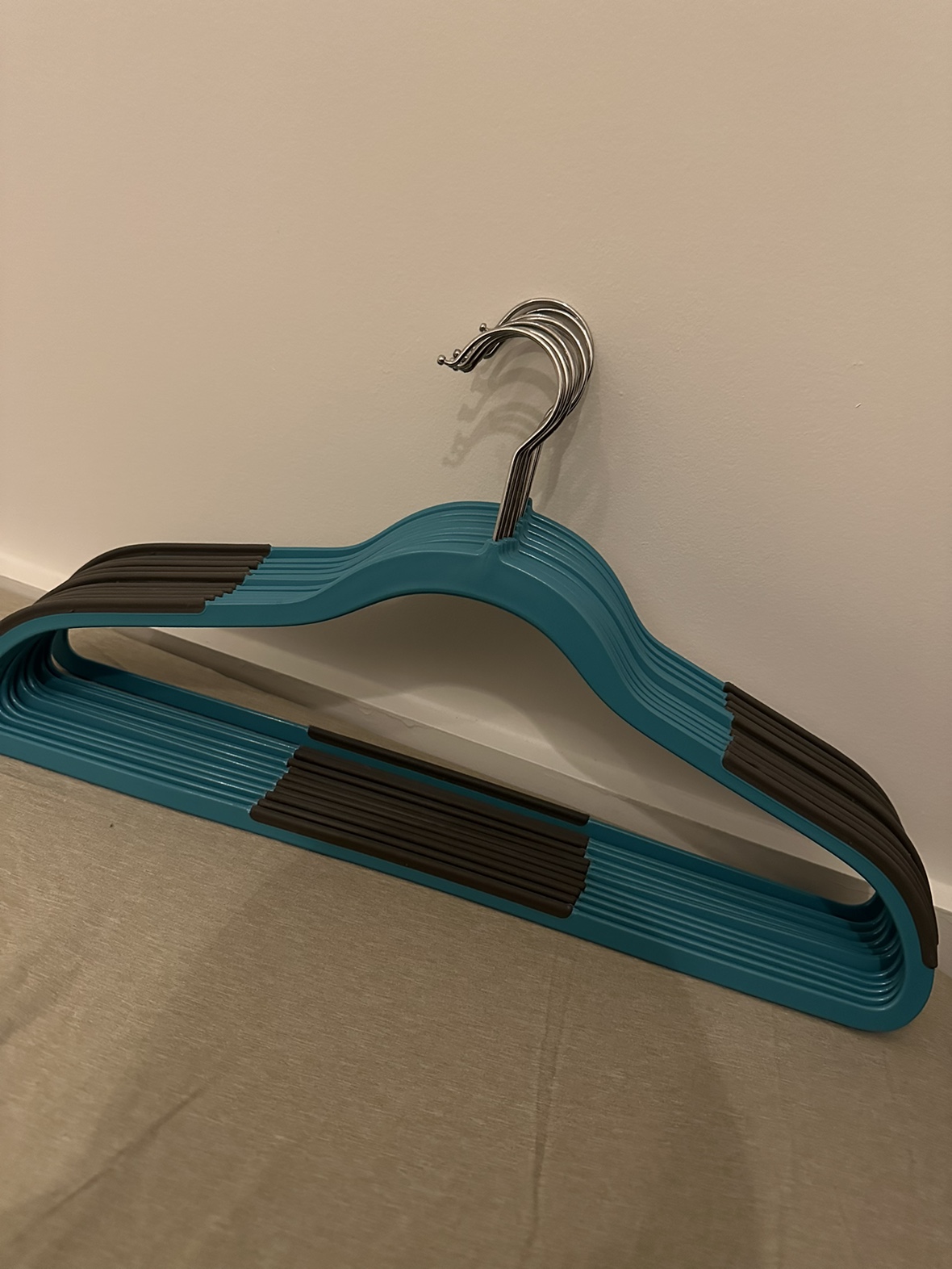 Set of clothes hangers #freecycle - photo 2