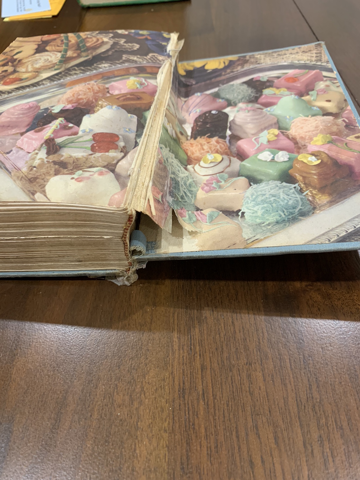 The Canadian Woman's Cookbook image indicator(10)