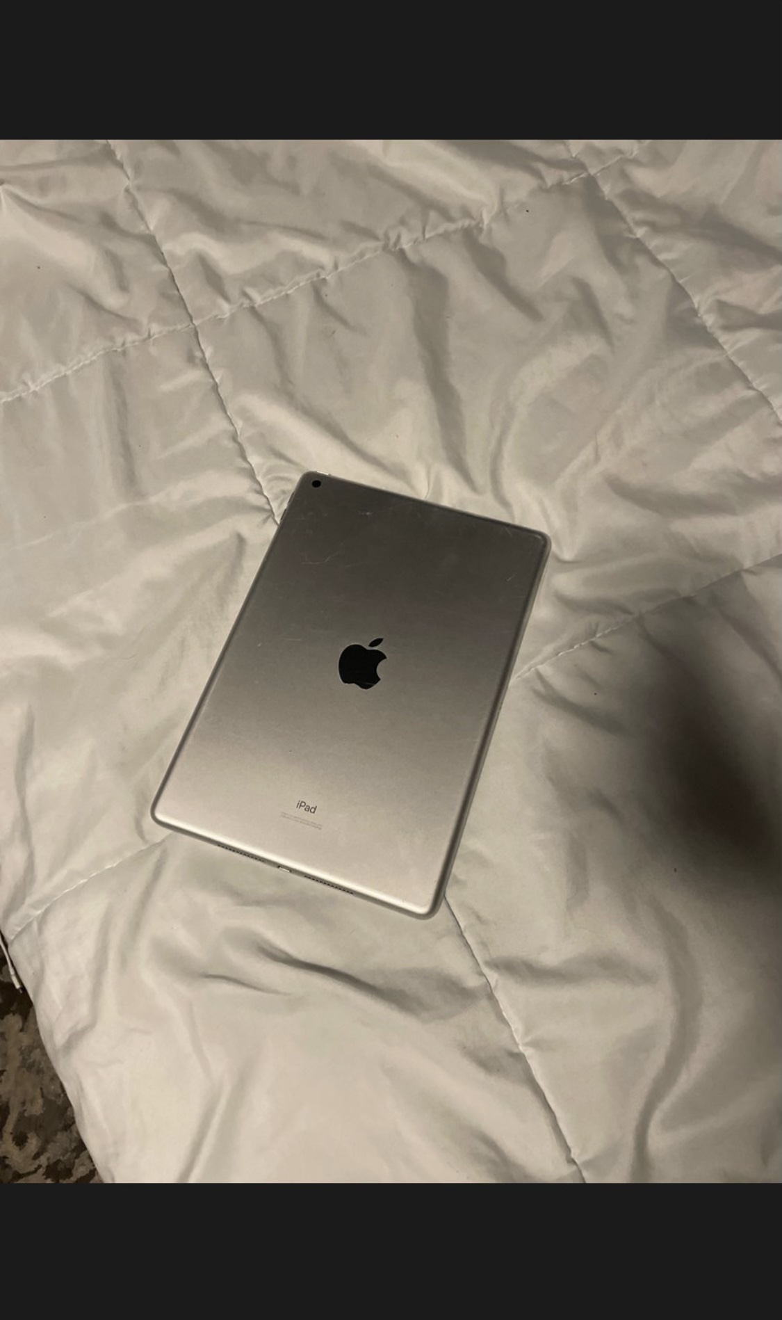 iPad 7th Gen - photo 2