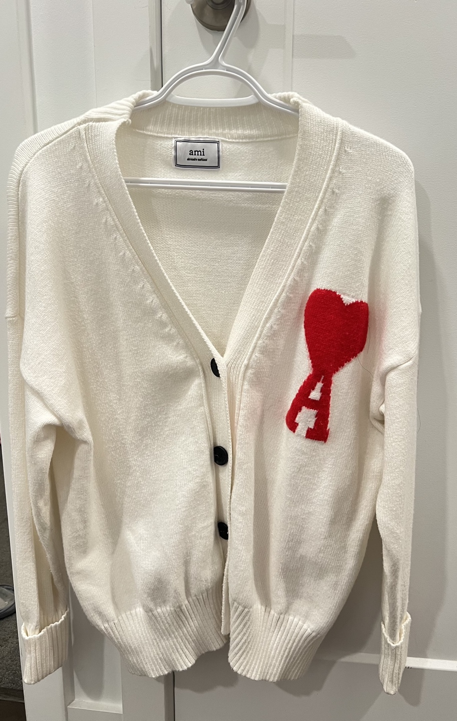 Cardigan thumbnail