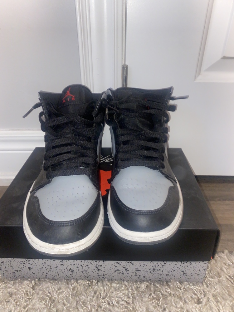 Air Jordan 1 Mid
