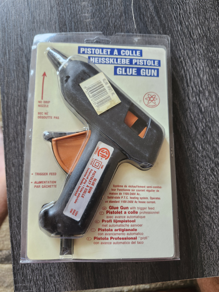 Electric glue gun