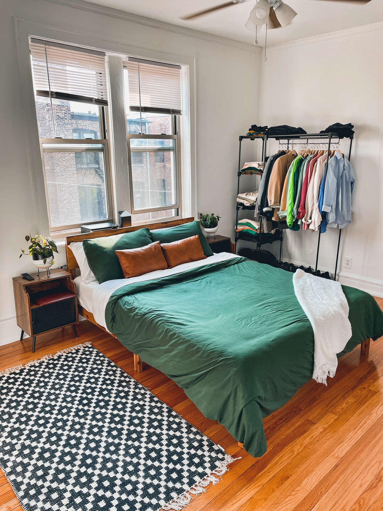 Queen size Wood bed frame