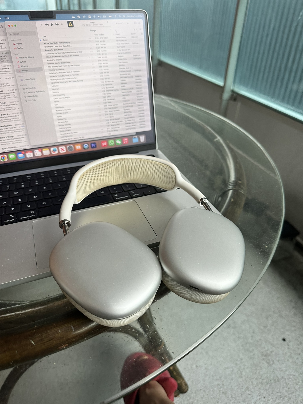 Apple AirPods Max Headphones - photo 2