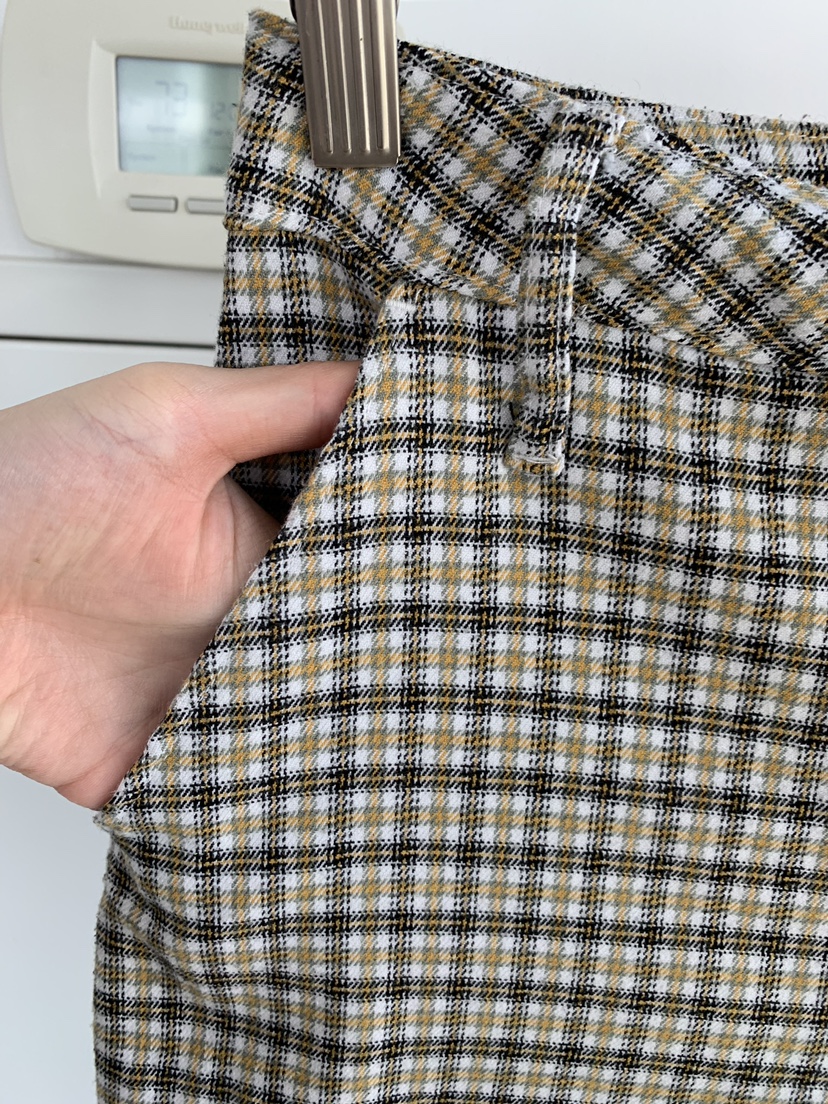 Hollister Ultra High-Rise Plaid Pants image indicator(3)