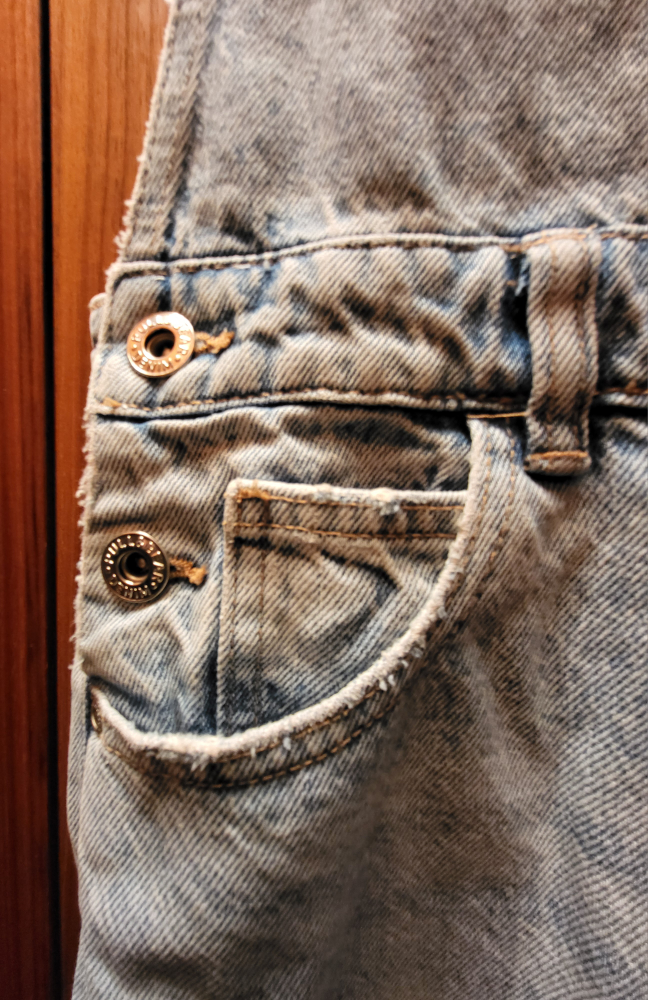 ❣️ Pull & Bear Denim Overalls Classic Baggy Jeans Size Medium image indicator(10)