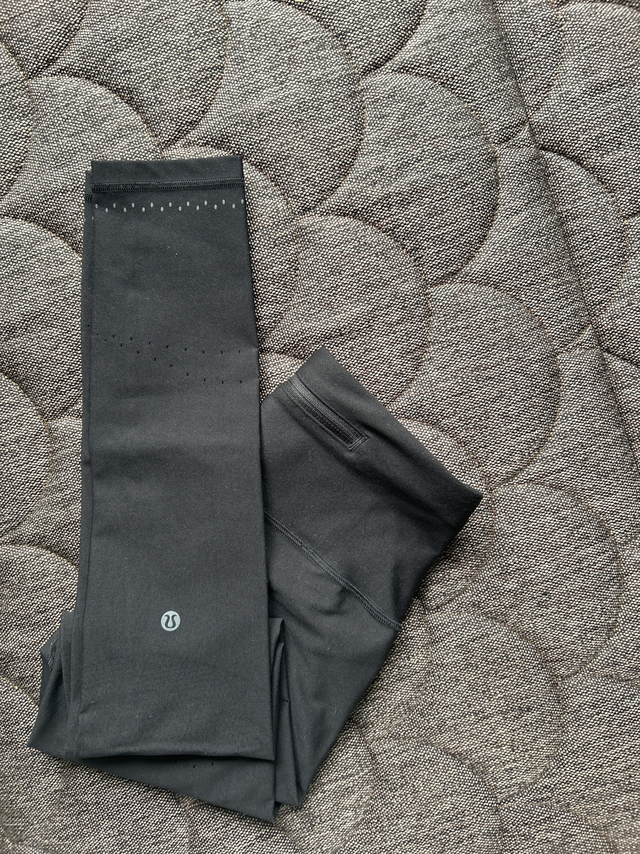 Lululemon,Gap Leggings Bundle image indicator(3)