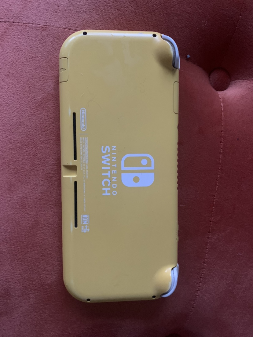 Yellow Nintendo Switch Lite - photo 2