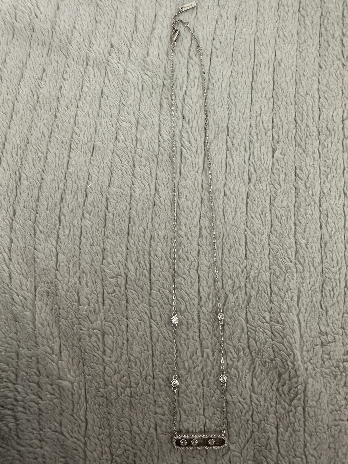 Silver Necklace and Earrings Set image indicator(3)