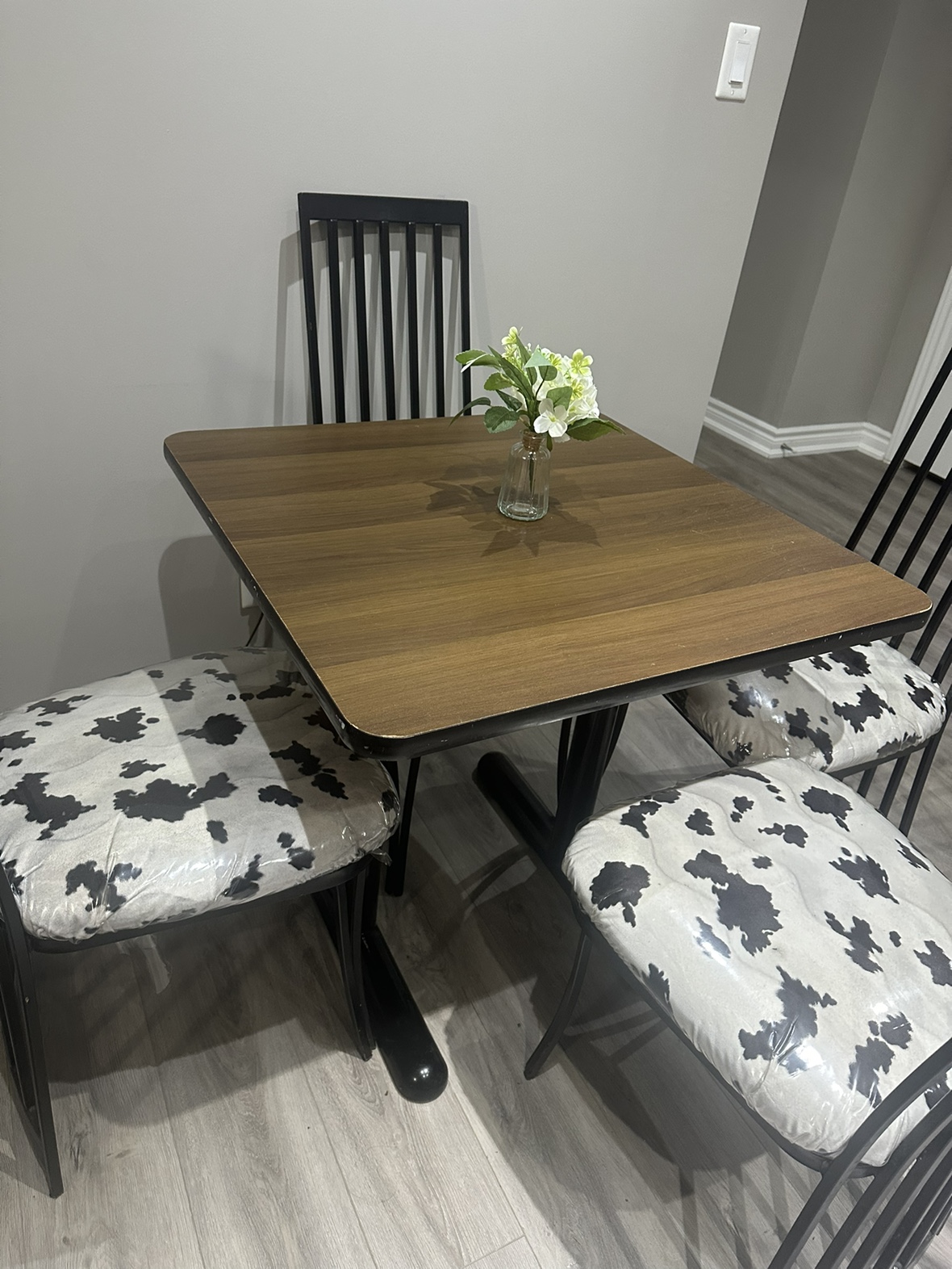 Dining Table and Chairs Set