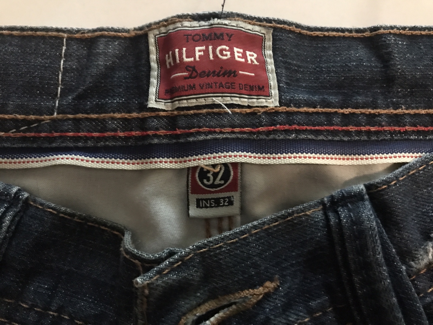 Tommy Hilfiger Man's jeans size 32 image indicator(2)