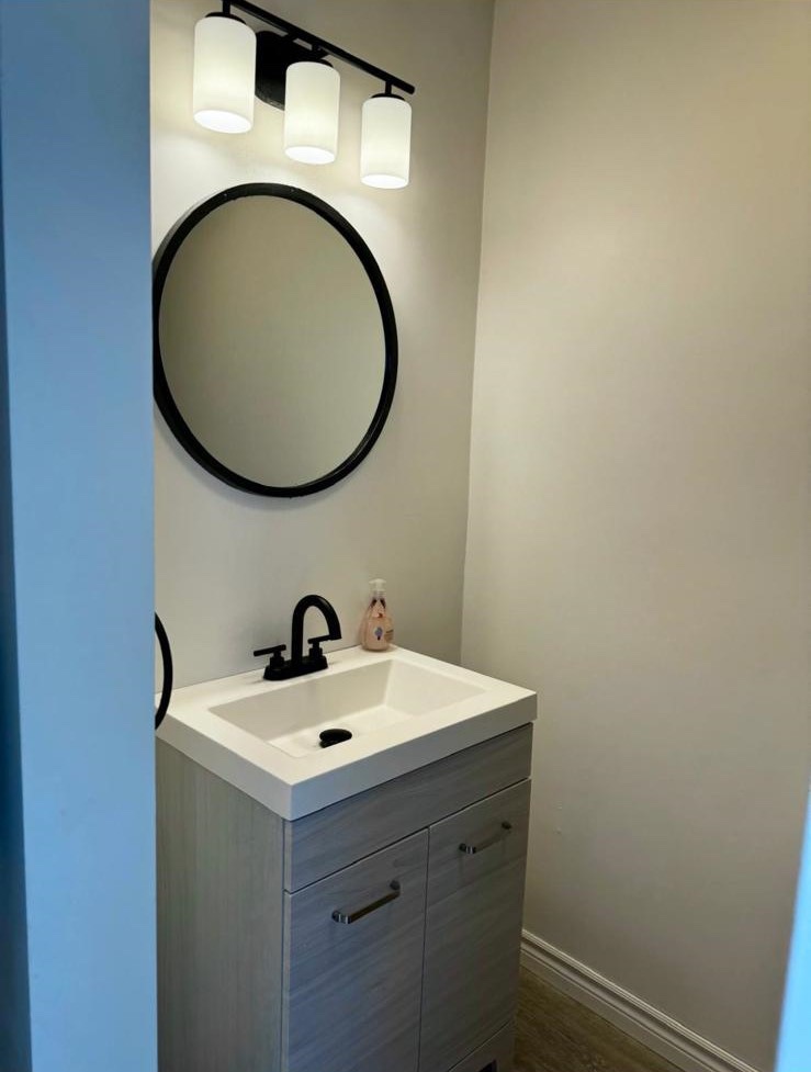 2 bedroom 1.5 washroom basement for rent - photo 5