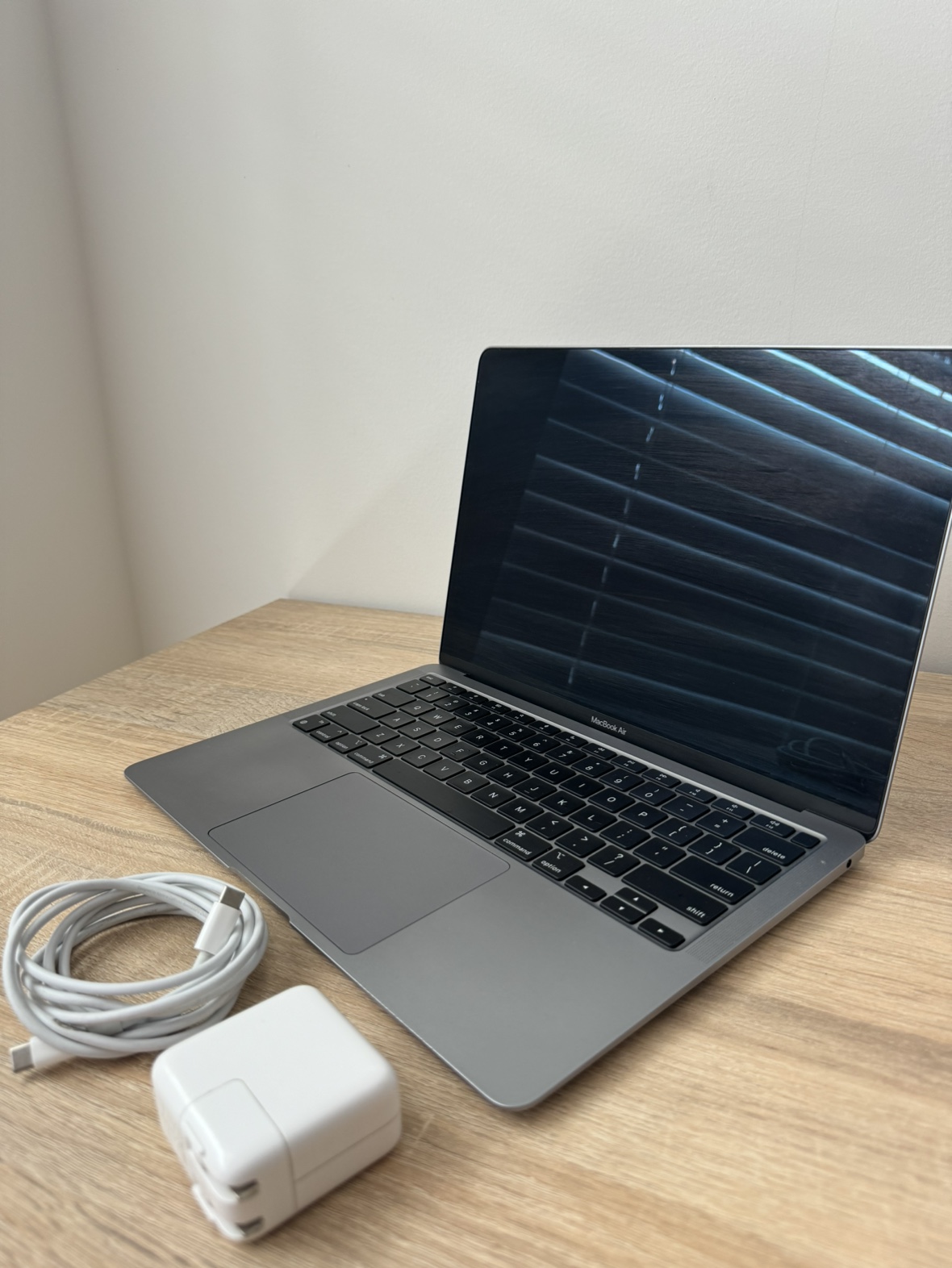 Apple Macbook Air M1