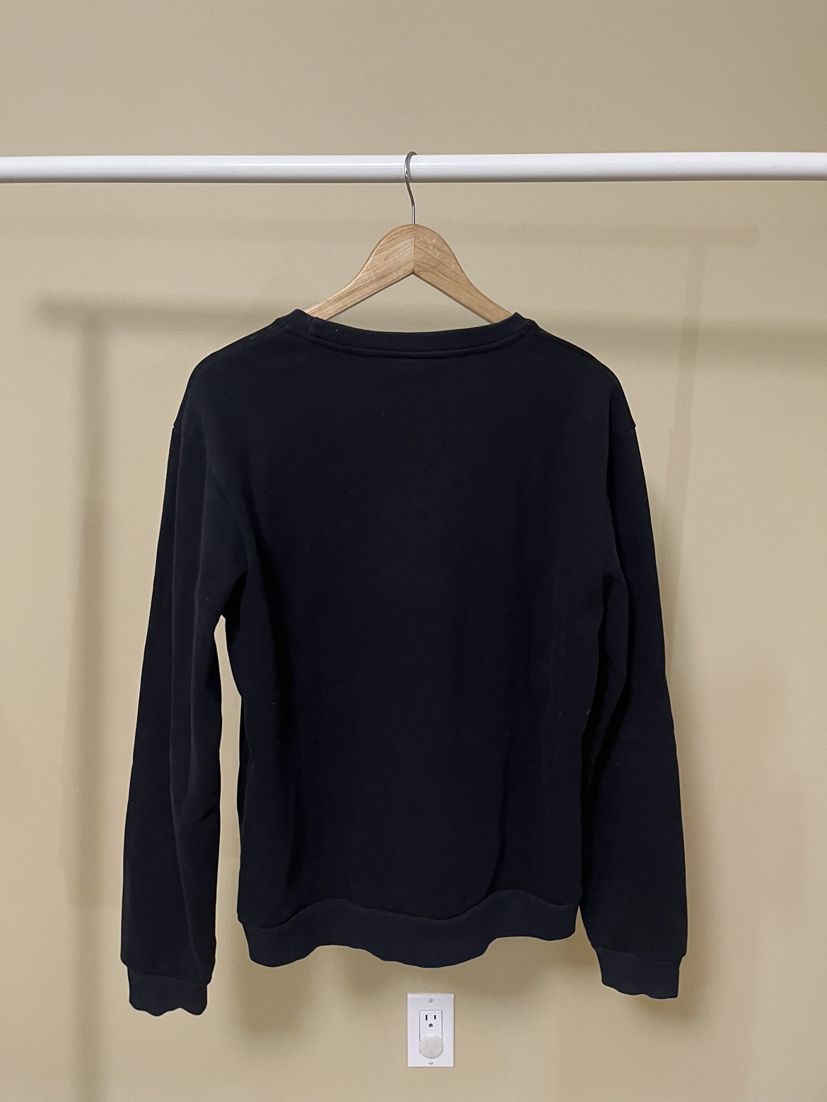 Longsleeve sweatshirt image indicator(2)