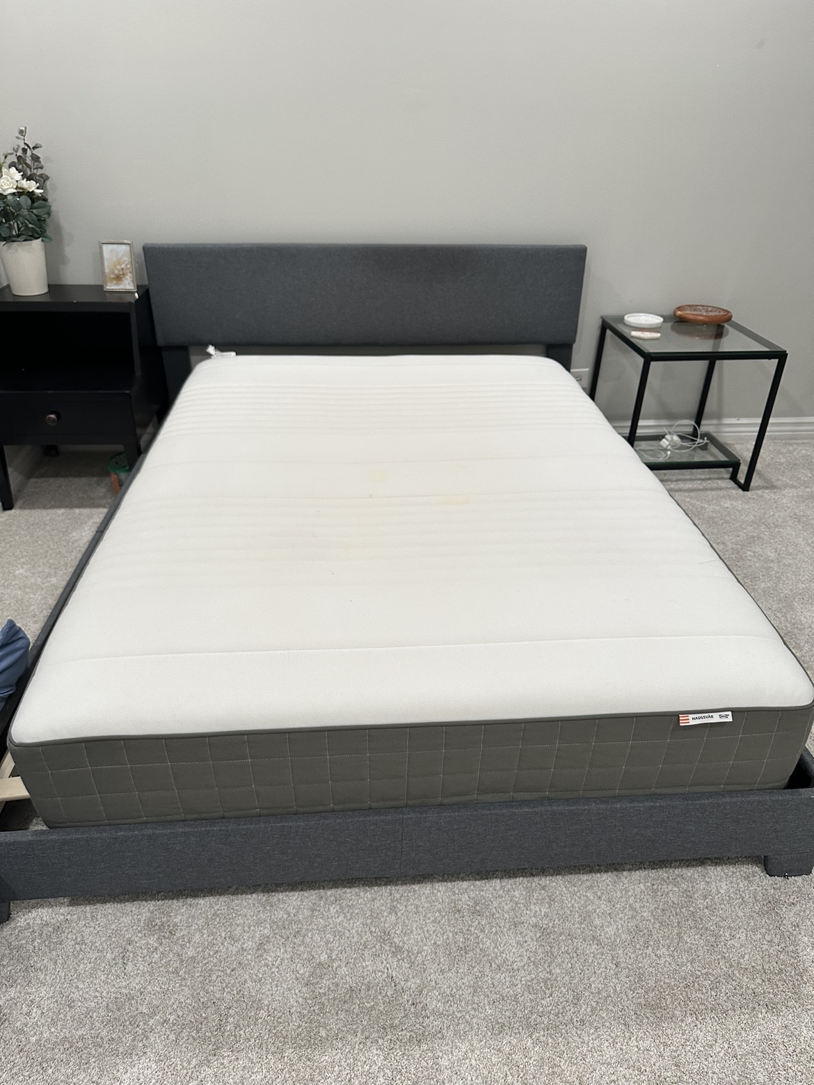 Full size mattress