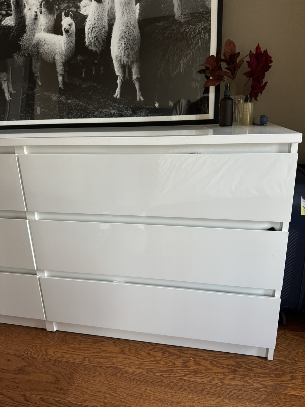 White 6 Drawer Dresser
