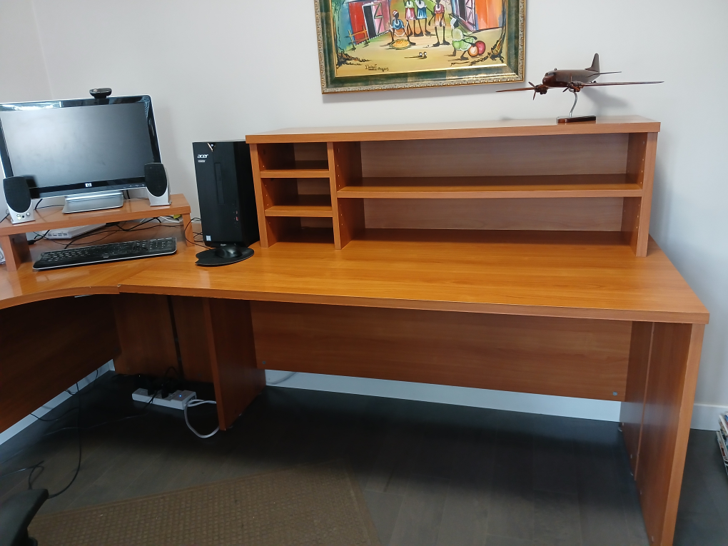 Beautiful sturdy desk