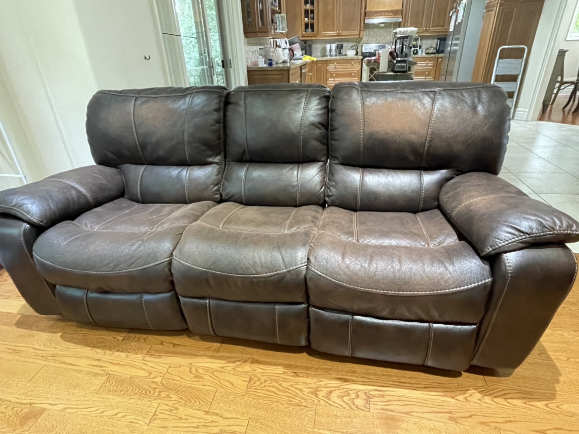 Reclining Leather Sofa and Loveseat thumbnail