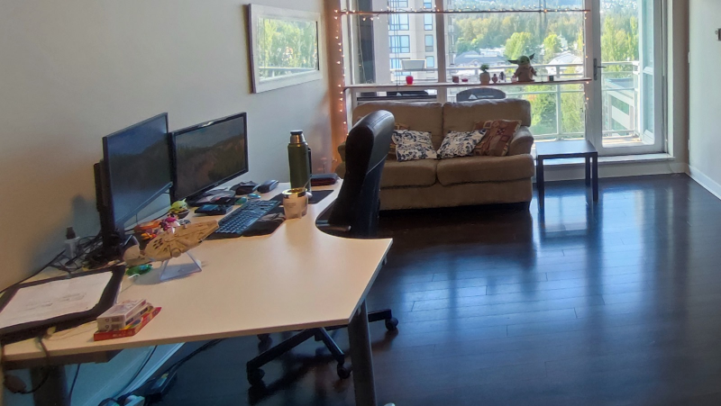 White Corner Desk adjustable height - photo 3