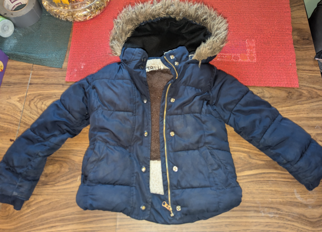 #freecycle  🥕 Blue Puffer Jacket with Fur Hood thumbnail