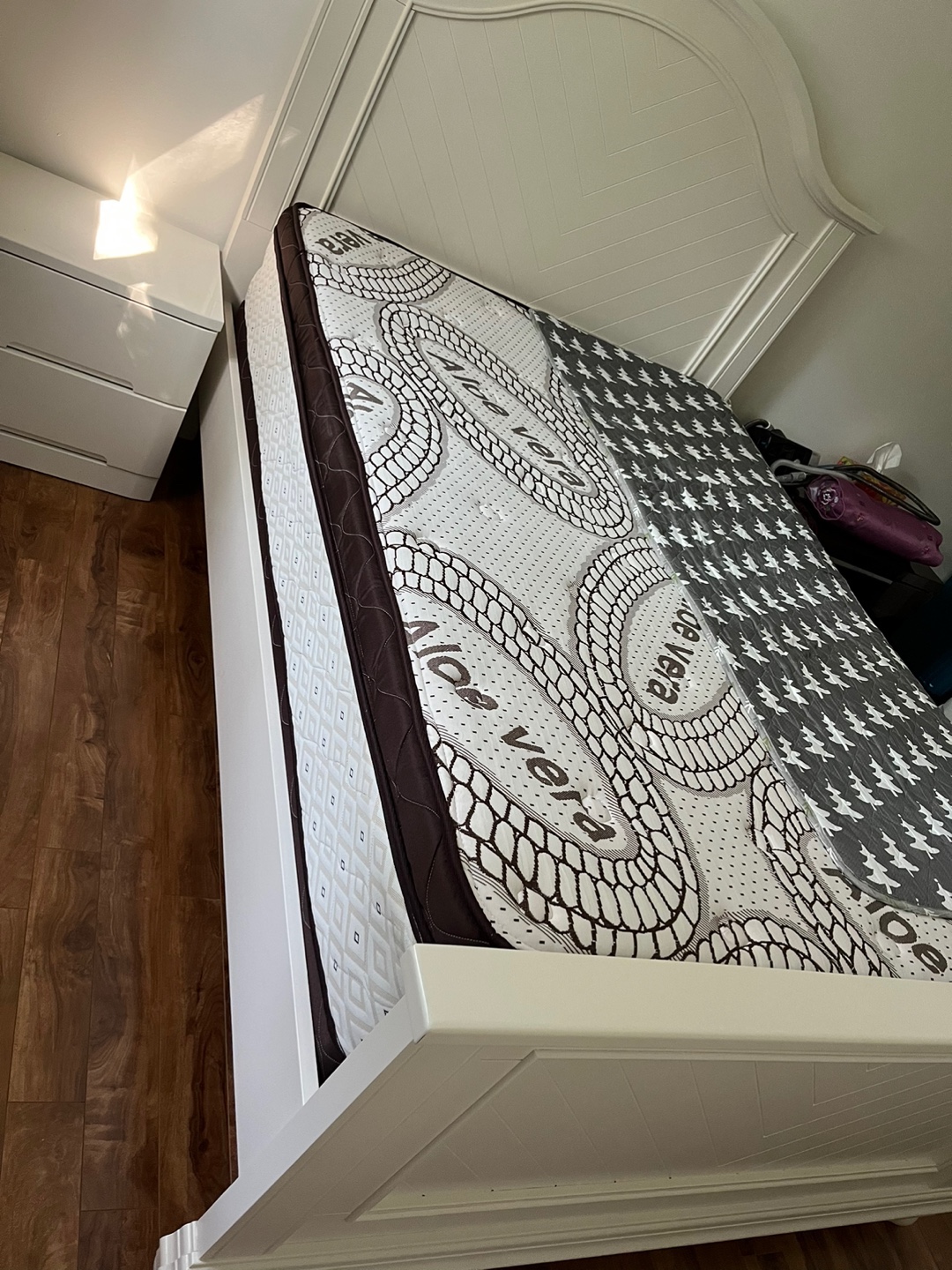 Twin size bed set - photo 4