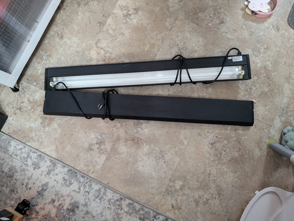 Reptisun 36" T5 UVB fixtures (2)