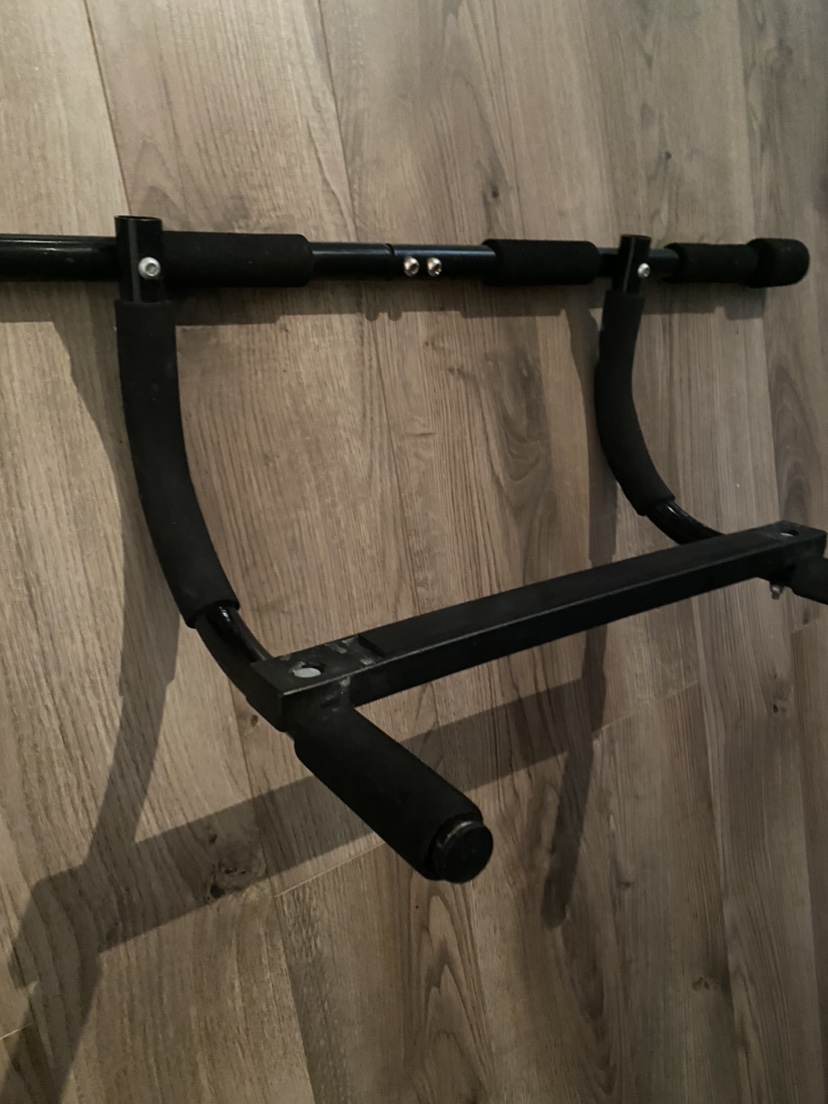 Door pull up bar - photo 3