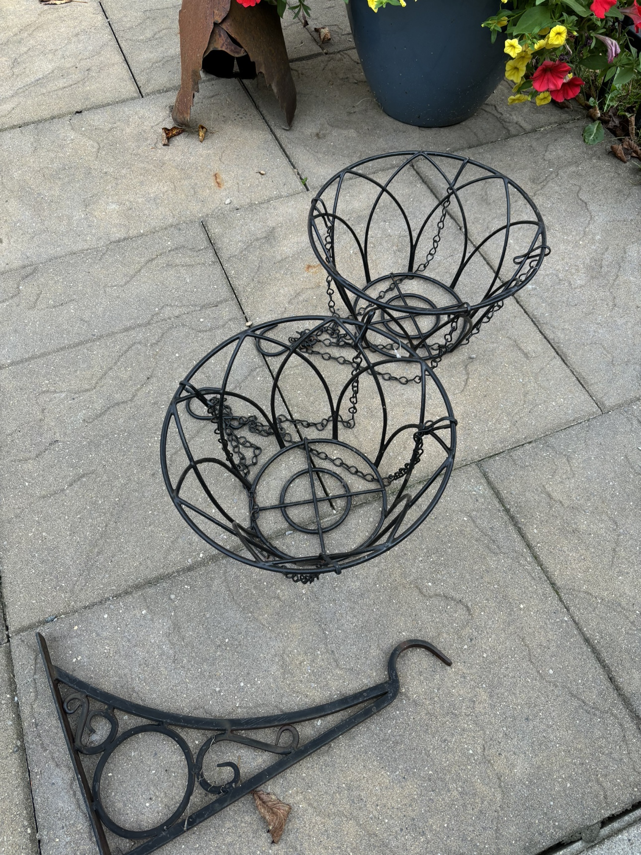 Hanging planters - photo 3