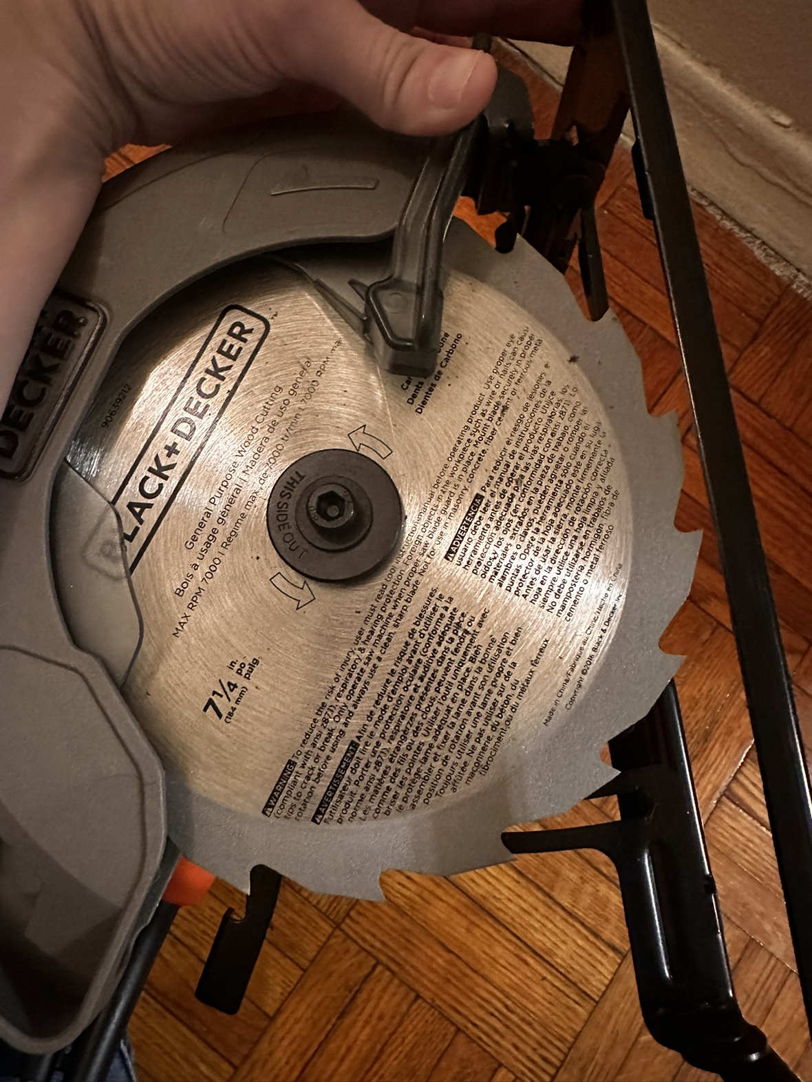Black & Decker 7 1/4 Inch Circular Saw - photo 4