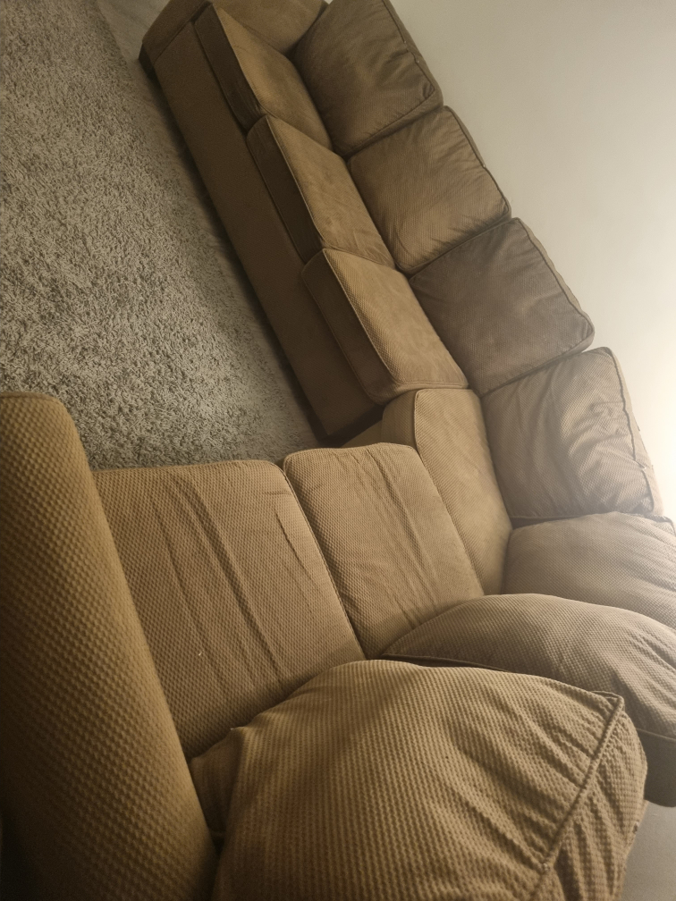 Brown 3 Sectional comfy Sofa from a pet free home - photo 3