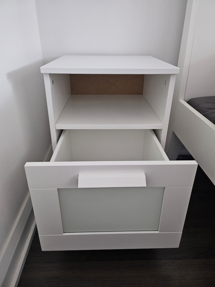 IKEA nightstand - photo 3