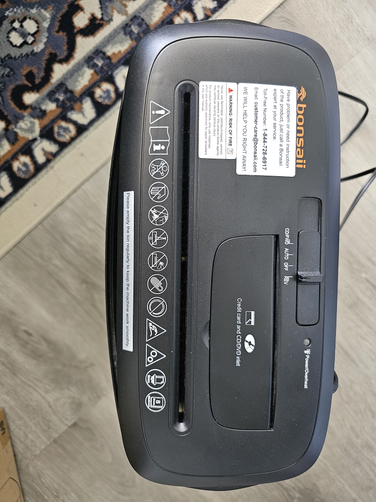 document shredder - photo 2
