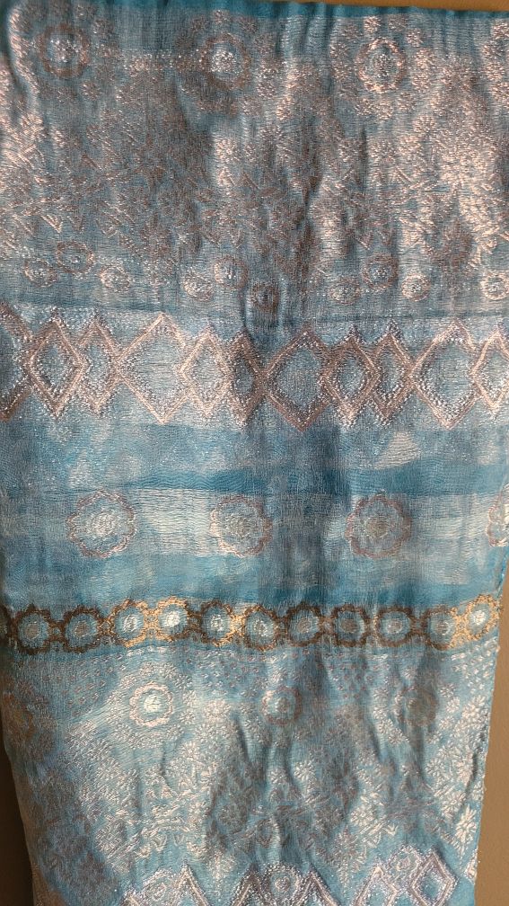 scarf/ shoulder shaal , blue color at Auburn Bay image indicator(2)