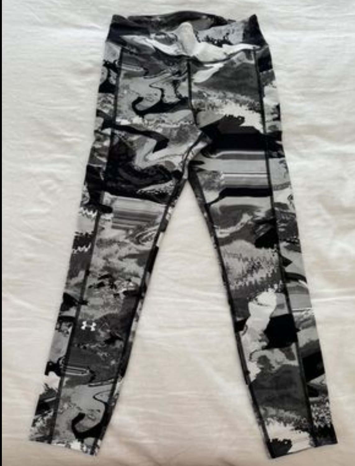 Under Armour Women’s HeatGear Ankle Crop Black/White thumbnail