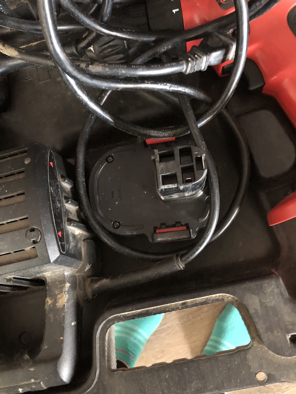 Skil 12 Volt Drill - photo 4