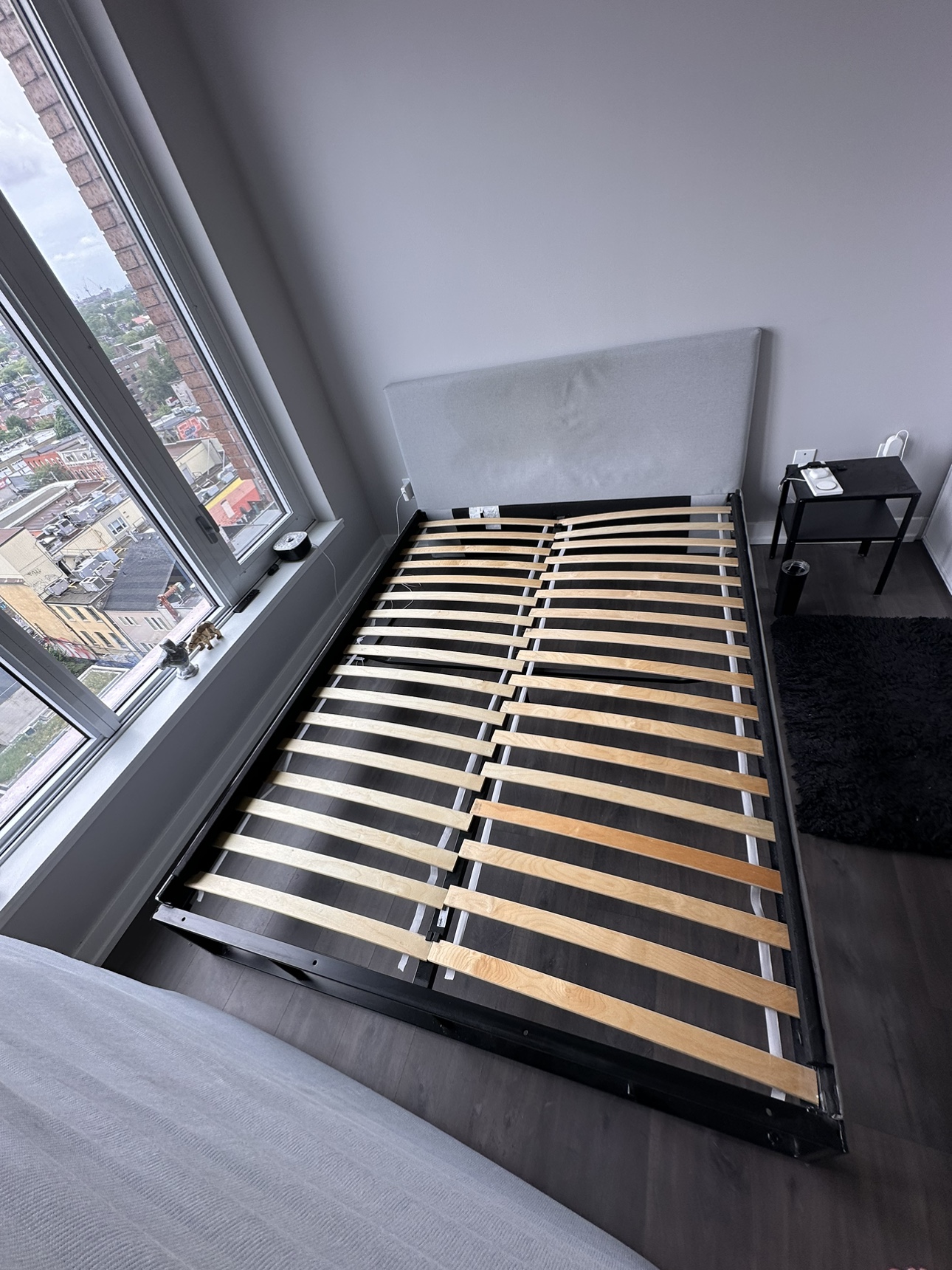 Bed frame, queen size - photo 2