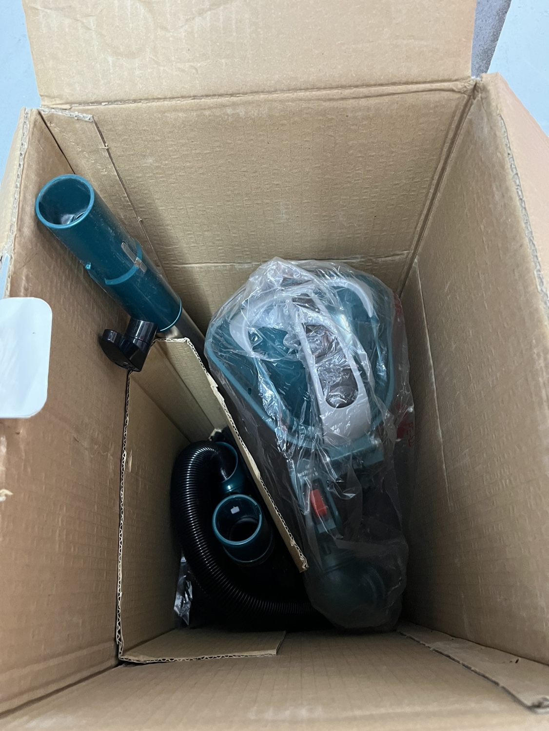 Shark Navigator XL Lift-Away Upright Vacuum CU510 - photo 2