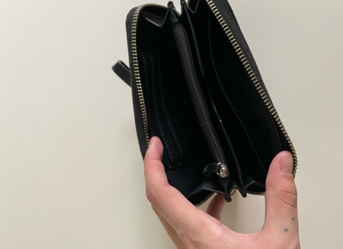 Michael Kors Wallet/Wristlet - photo 4