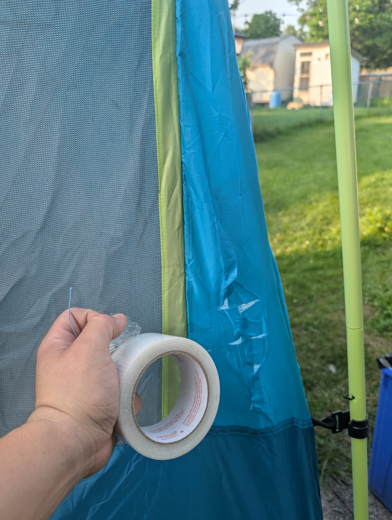 Coleman tent for 8 people, used in a good condition image indicator(4)