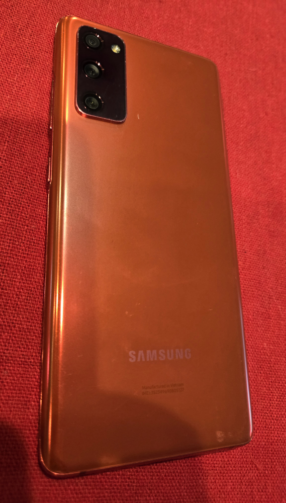 Samsung Galaxy S20 FE 5G - photo 4